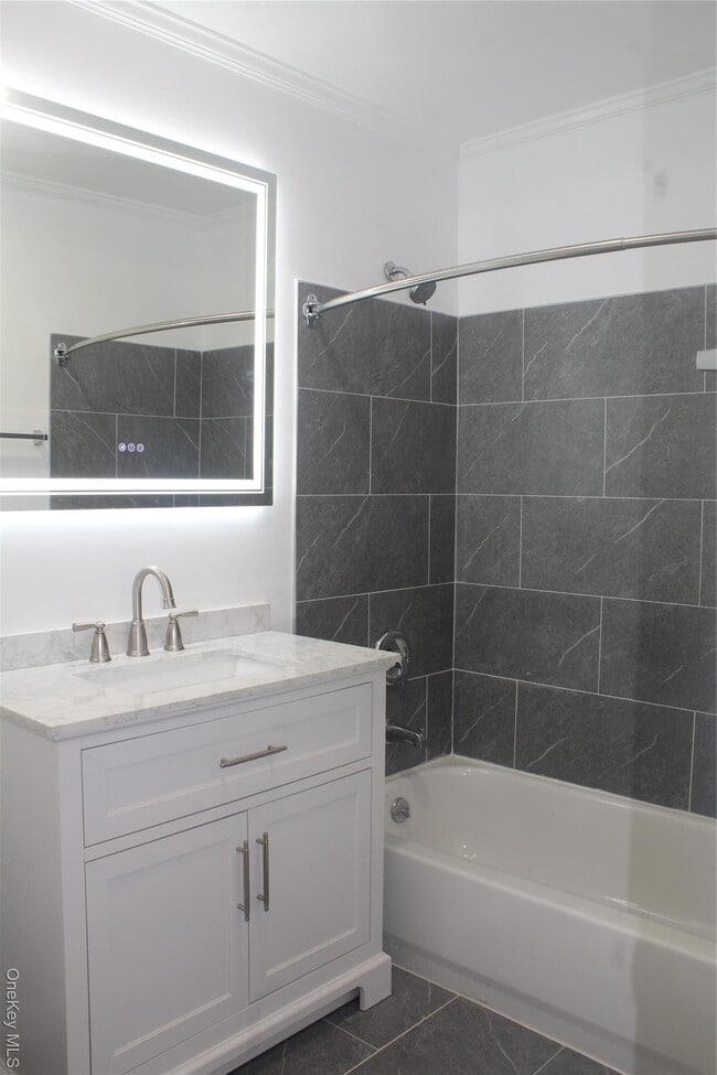 Building Photo - 274 Robinson Ave