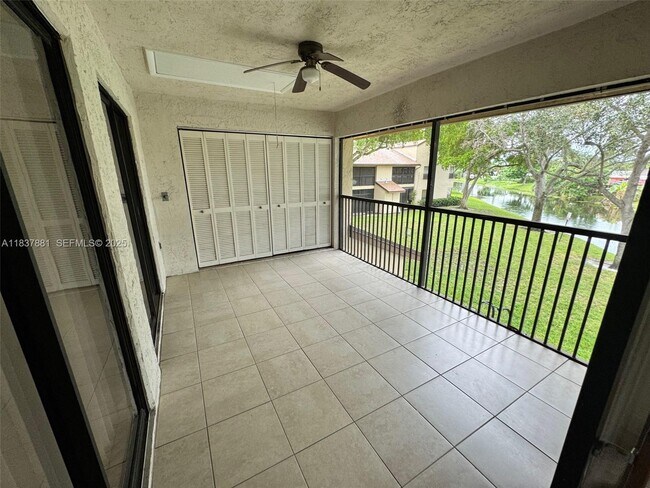 Building Photo - 3817 Cocoplum Cir