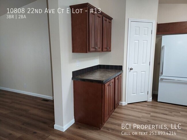 Building Photo - 10808 22nd Ave Ct E