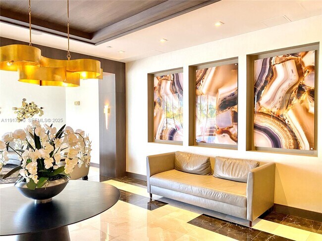 Building Photo - 20505 E Country Club Dr