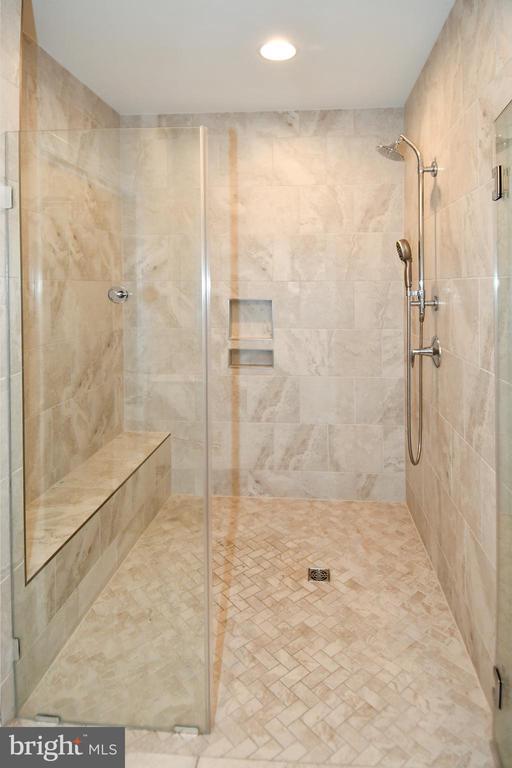 Building Photo - 13825 Estuary Pl