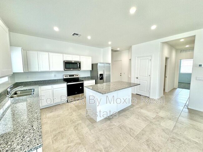 Building Photo - 36080 W San Ildefanso Ave