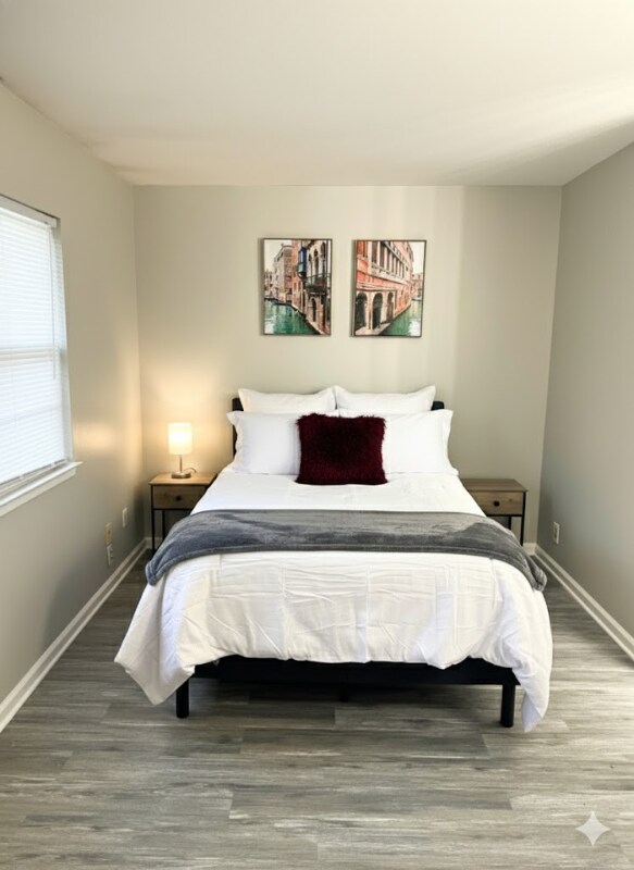 Building Photo - 2922 St Marks Rd SW