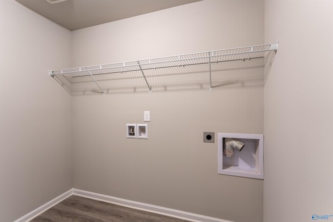 Building Photo - 118 Ocean Springs Ave