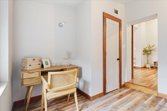 Building Photo - 307 Ave F