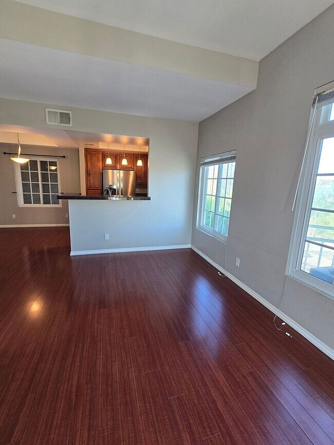 Building Photo - Spacious Remodeled Condo at River Colony Community in Mission Valley