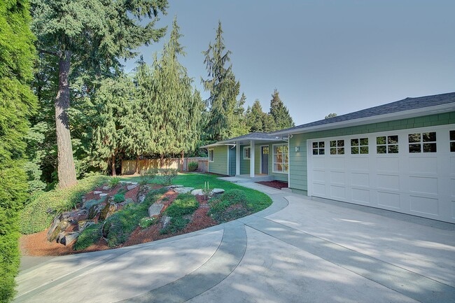 Building Photo - 3bd/2ba Mercer Island Home