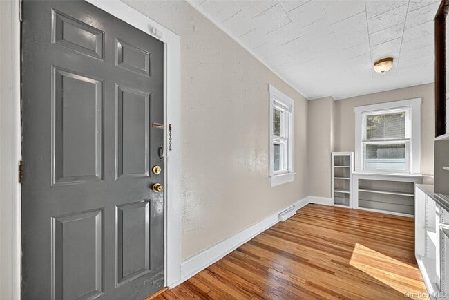 Building Photo - 171 West St