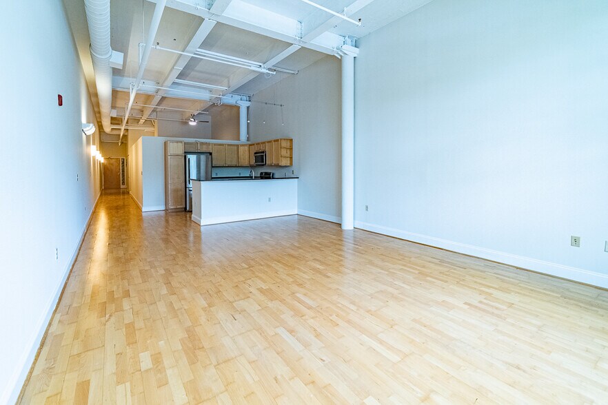 Building Photo - 306 N 26th St