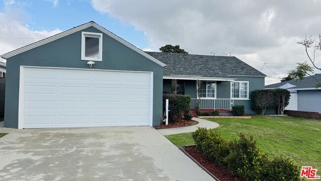 Building Photo - 6633 W 87th Pl