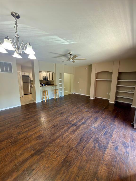 Building Photo - 107 Vista Verdi Cir