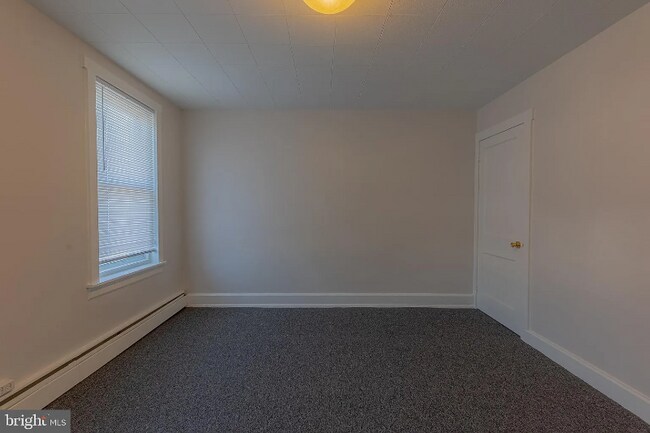 Building Photo - 6748 Marsden St
