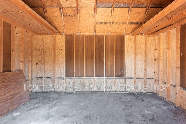 Building Photo - 802 Rue Max St