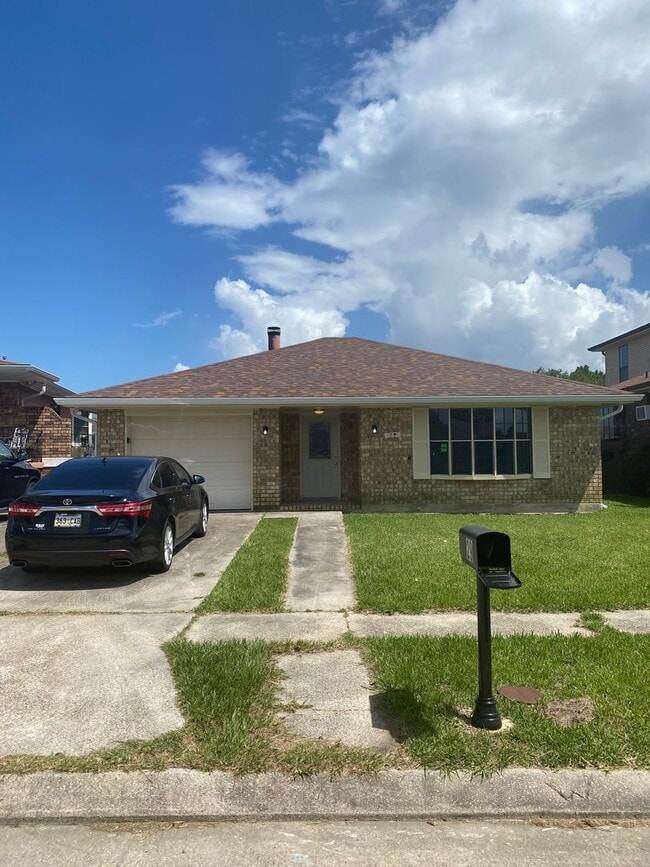Primary Photo - Fab New Orleans East Home