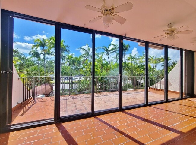 Building Photo - 77 Crandon Blvd
