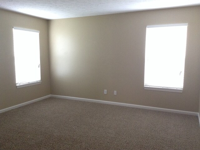 Building Photo - 2493 Monarchy Ln