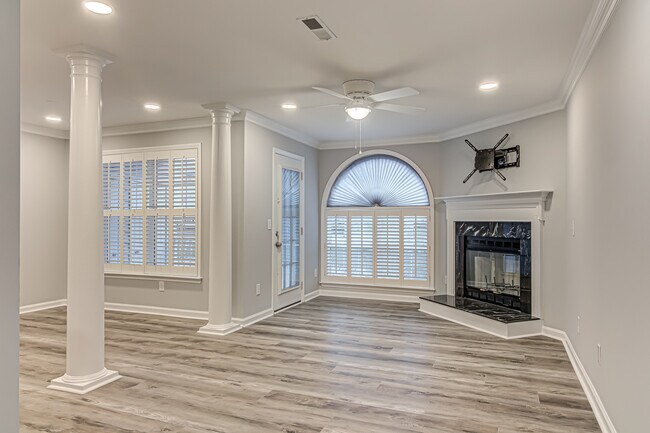 Building Photo - 3650 Morris Farm Dr