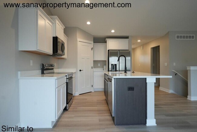 Building Photo - Beautiful 3 Bed Ranch Home w/ fully finished basement in Prime Norwalk Location