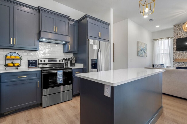 Building Photo - 1472 Georgia Pl