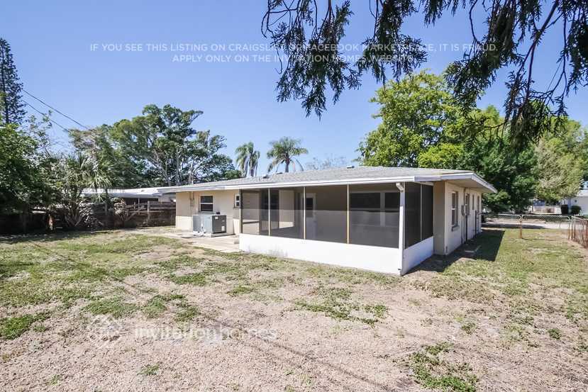 Building Photo - 3403 Cambridge Dr W
