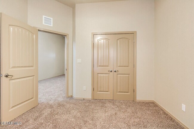 Building Photo - 14289 Desert Sky Dr