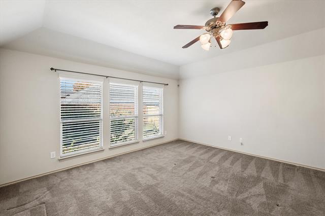 Building Photo - 1613 Country Hills Dr