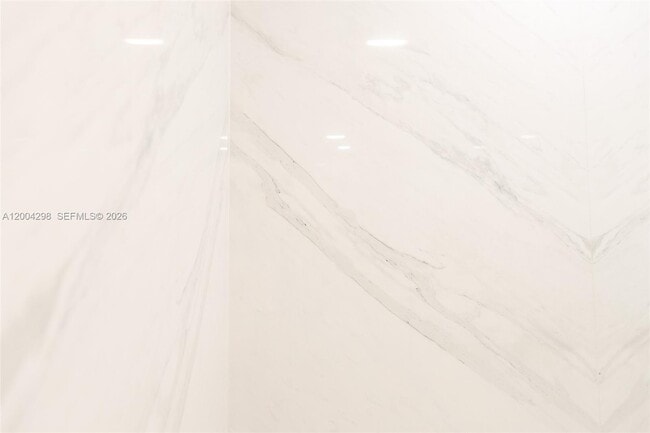 Building Photo - 3250 N Palm Aire Dr