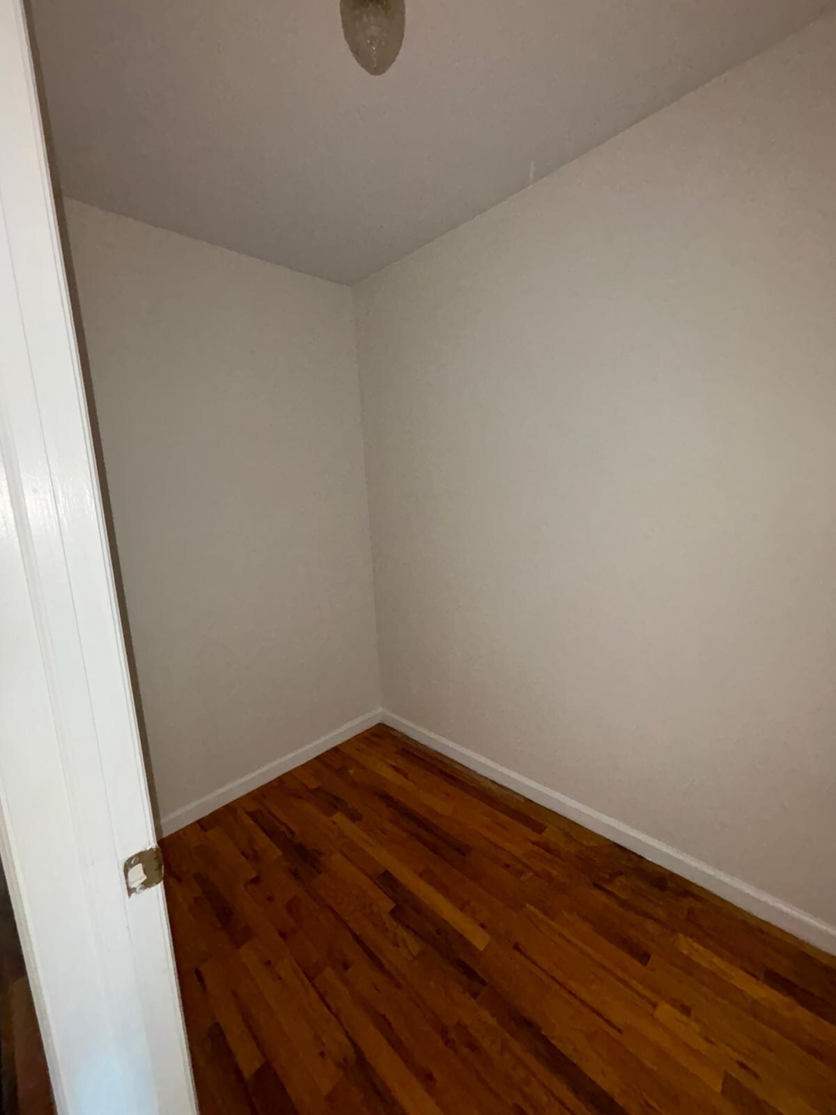 Building Photo - 28 Delavan Pl