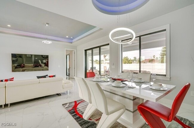 Building Photo - 117 SE 4th St