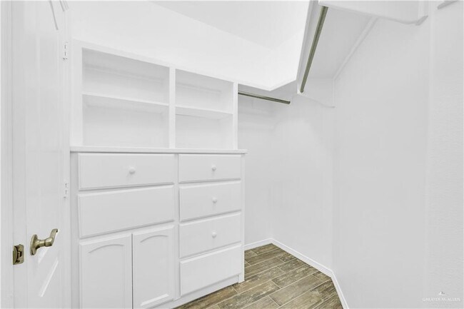 Building Photo - 17 N 5th St