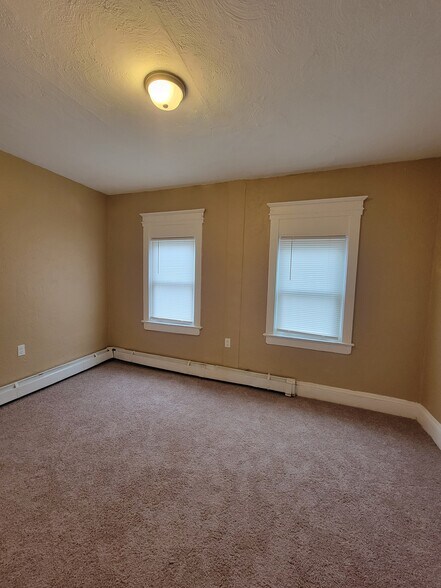 Bedroom 1 - 1462 Olden Ave