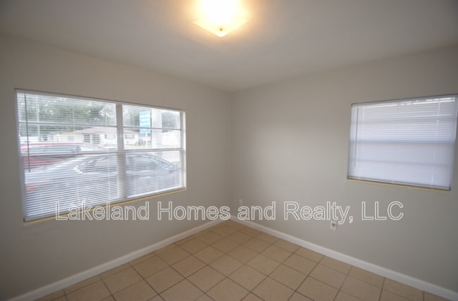 Building Photo - 1034 Berkley Rd