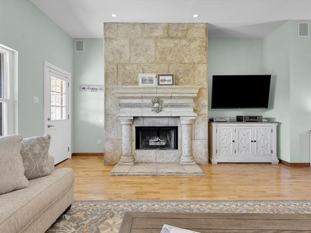Building Photo - 3003 Creekwood Dr
