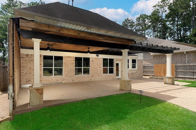Building Photo - 138 Oriel Oaks Cir