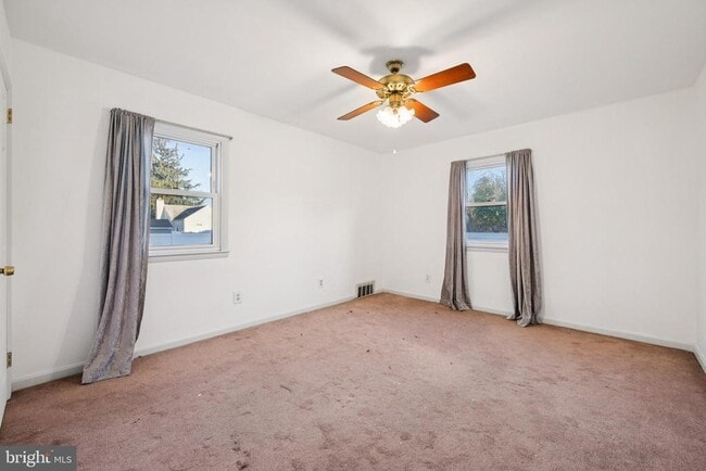 Building Photo - 610 Lee Ave