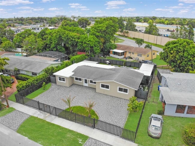 Building Photo - 801 NW 172nd Terrace