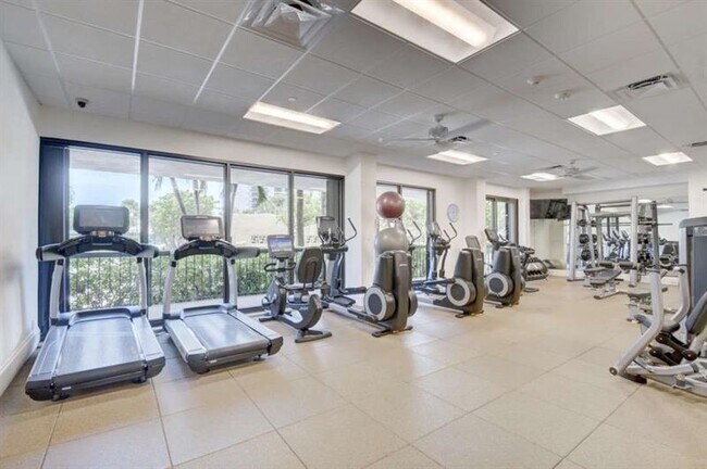 Building Photo - 4748 S Ocean Blvd