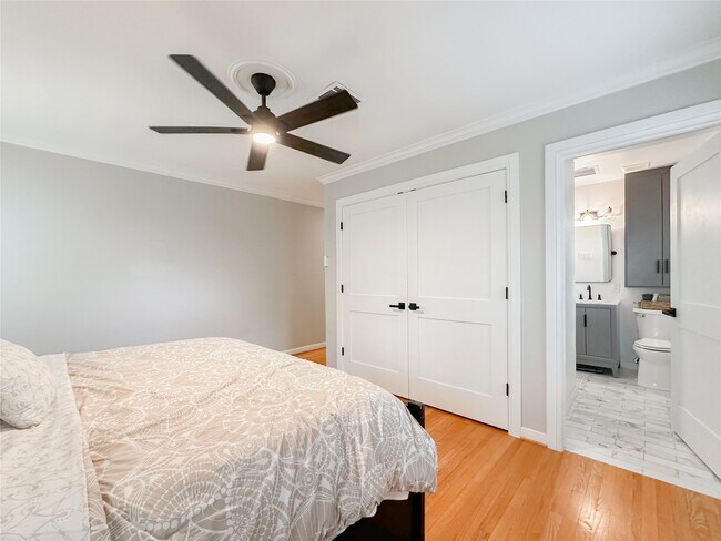Building Photo - 3107 Broadmead Dr