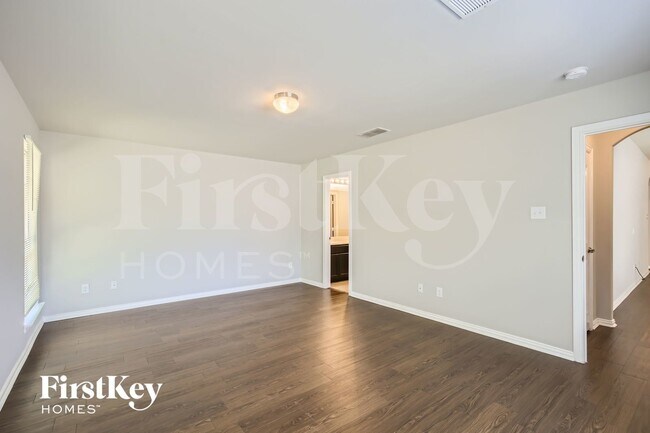 Building Photo - 278 Meadowcrest Dr