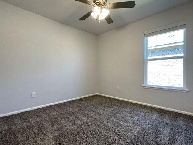 Building Photo - 3409 Piney River Dr