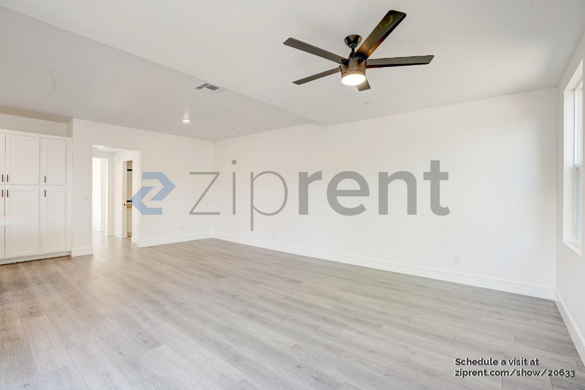 Building Photo - 2203 Versaro Dr