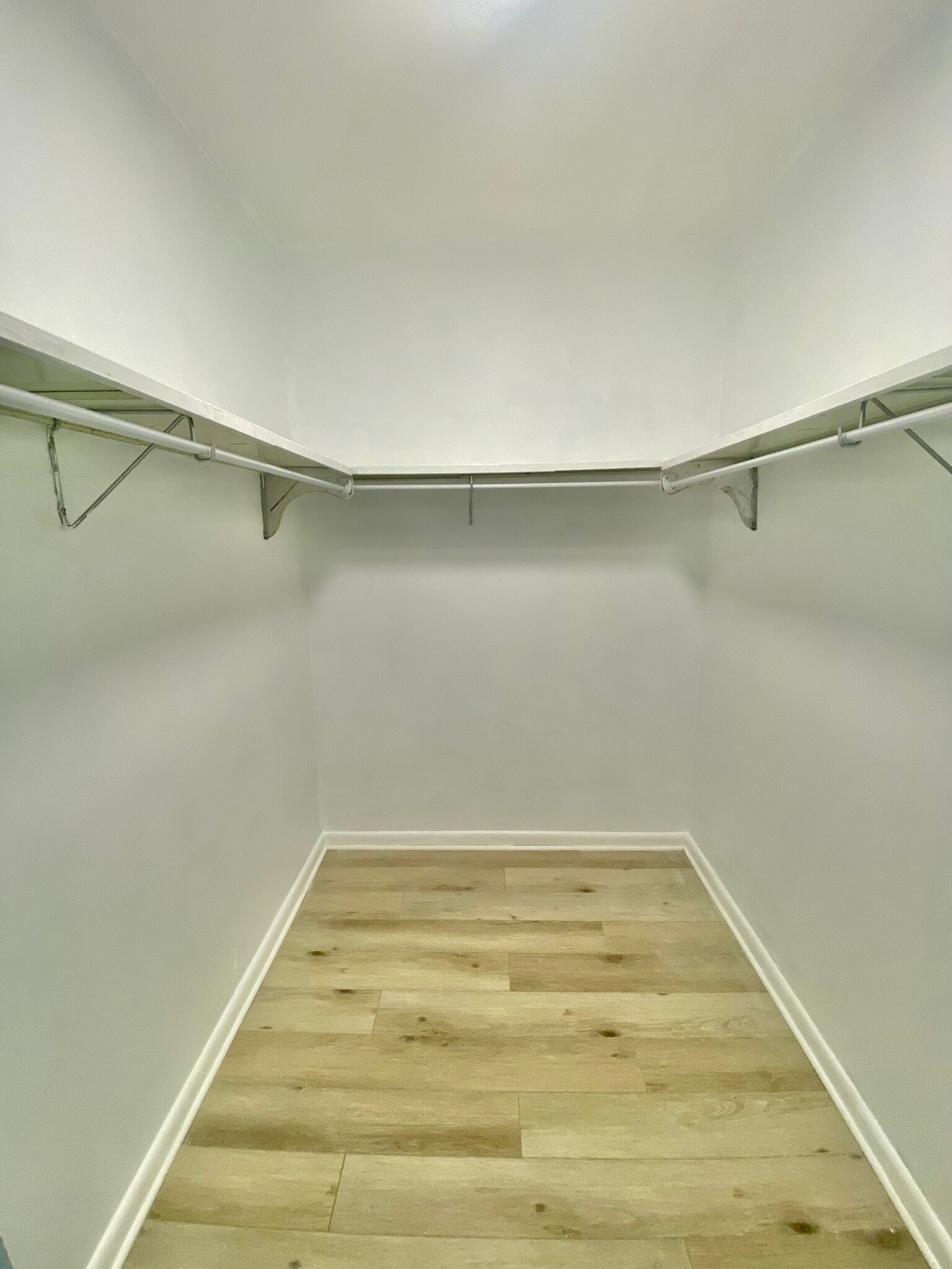 Bedroom Walk-in Closet - 200 Waterway Dr S