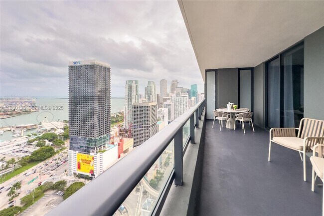 Building Photo - 159 NE 6th St