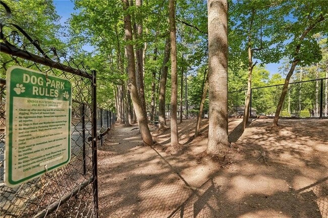 Building Photo - 1602 Cumberland Ct SE