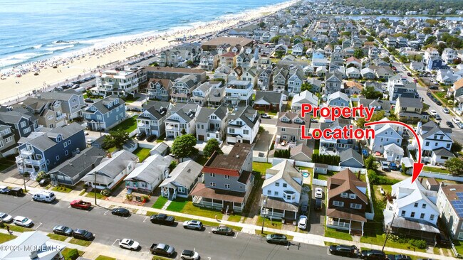 Building Photo - 113 12th Ave