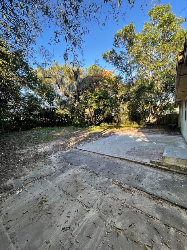 Building Photo - 3 Bed 1 Bath Home | Pet Friendly | Washer ...