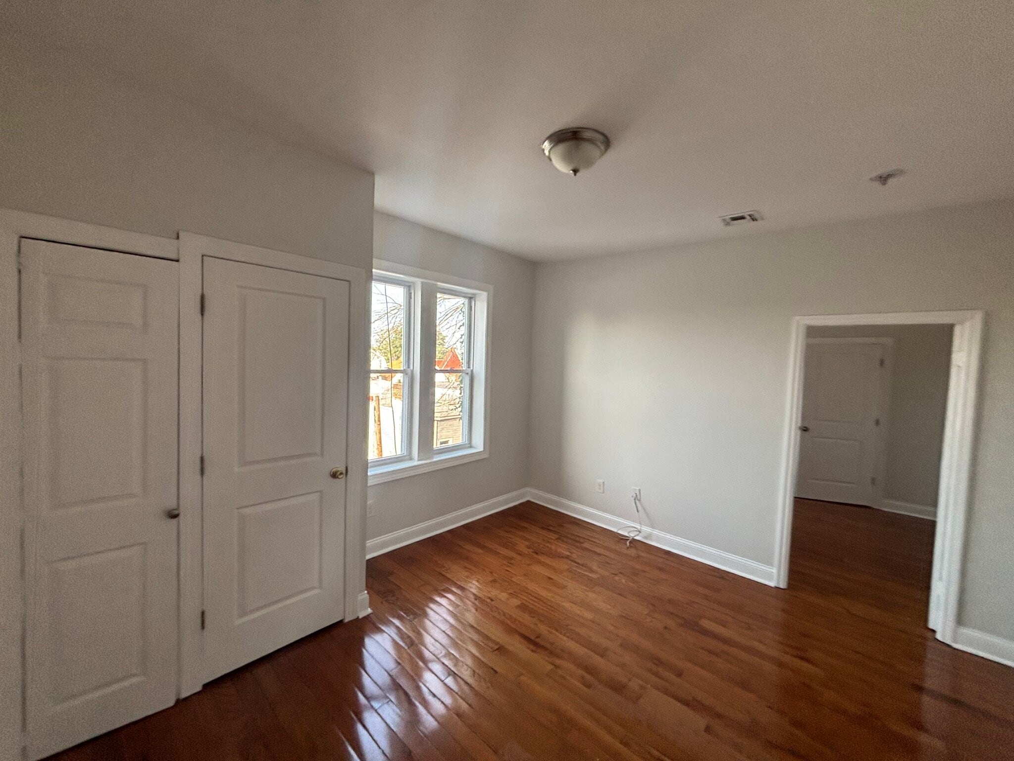 Building Photo - 162 Bergen Ave