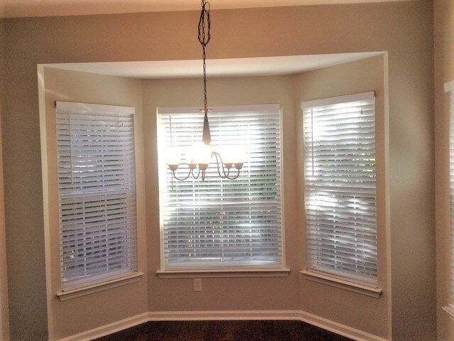 Building Photo - 5909 Bearoak Ln