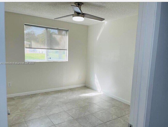 Building Photo - 2600 S University Dr