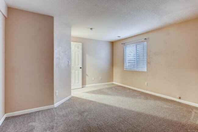 Building Photo - Home for rent in Murphey Creek Neighborhood